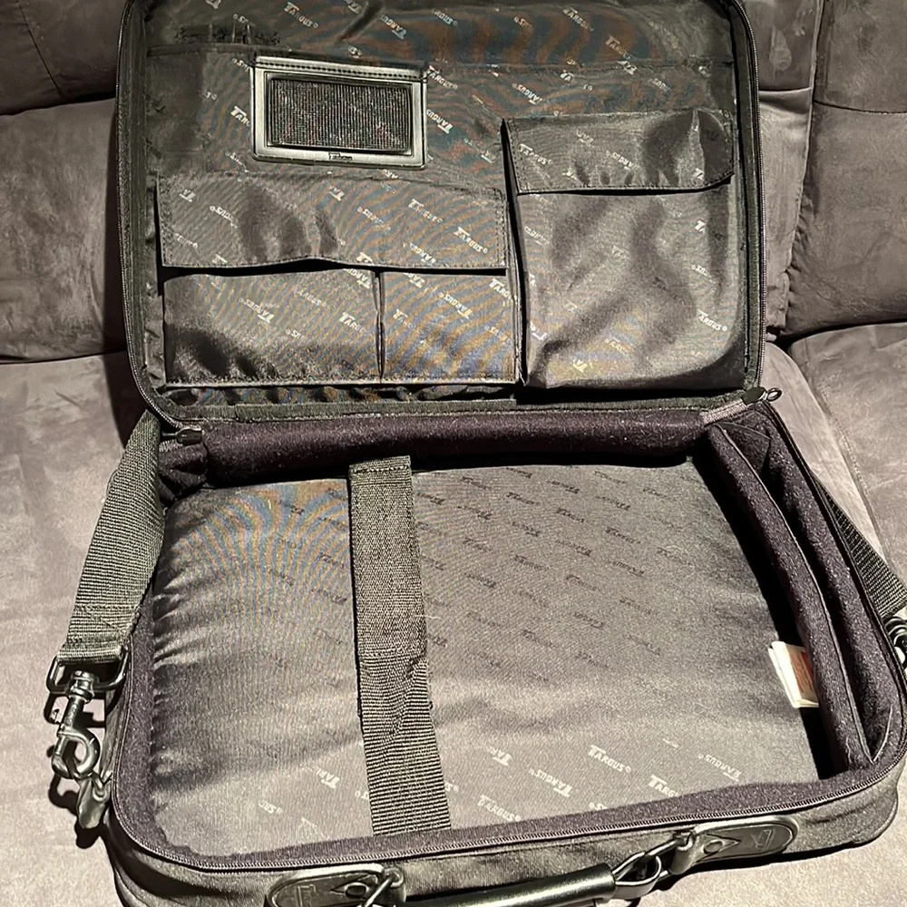 Targus Laptop Bag Classic Slim Briefcase Messenger Bag,Foam Padded Laptop Case